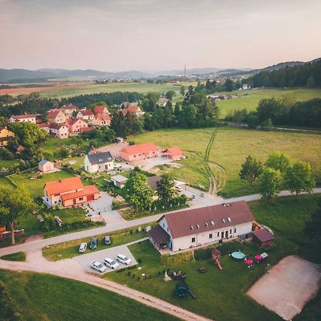 Penzion Na Podlesi Ve Zlate Korune Zlatá Koruna Eksteriør billede