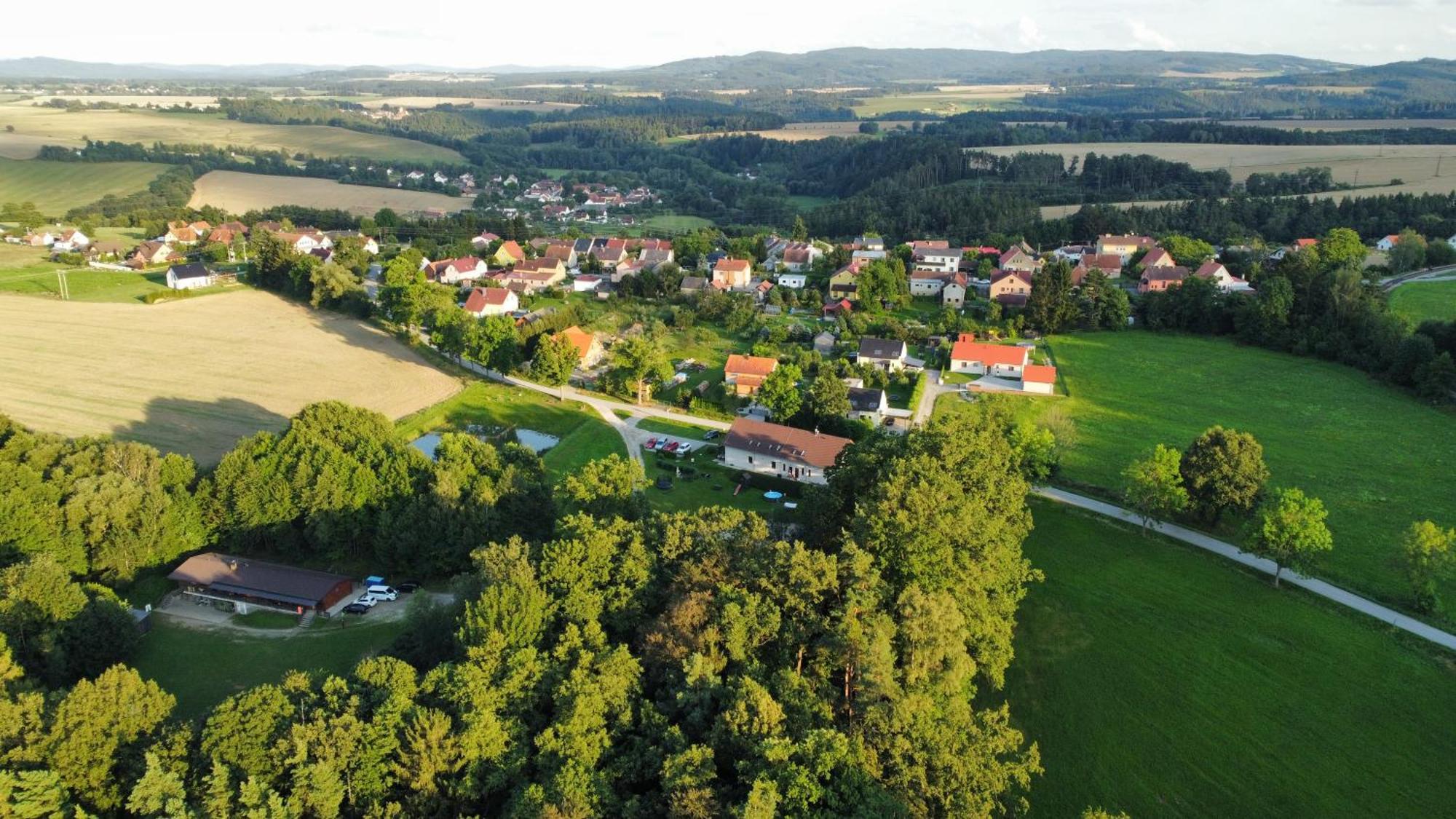 Penzion Na Podlesi Ve Zlate Korune Zlatá Koruna Eksteriør billede