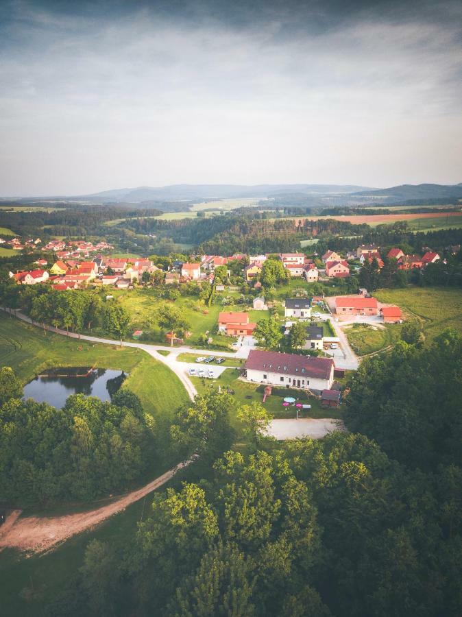 Penzion Na Podlesi Ve Zlate Korune Zlatá Koruna Eksteriør billede